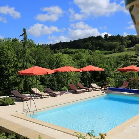 D'hotes Les Peyrouses Guest house 4*