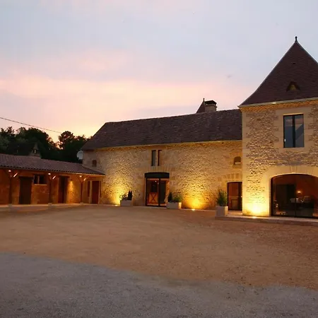 D'hotes Les Peyrouses 4*