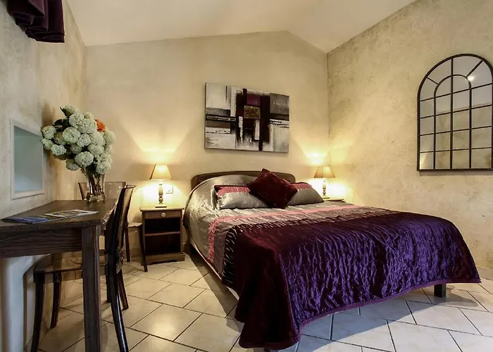 D'hotes Les Peyrouses