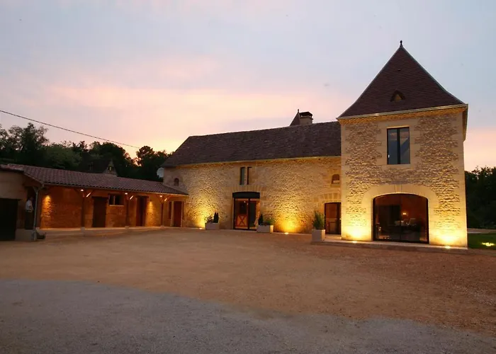 D'hotes Les Peyrouses 4*